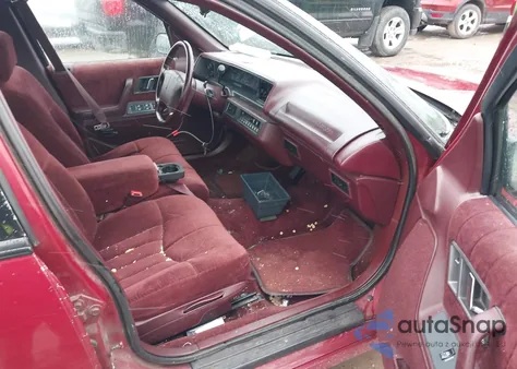 1994 Oldsmobile Cutlass Supreme S из США, поврежденный, VIN 1G3WH55M0RD381995